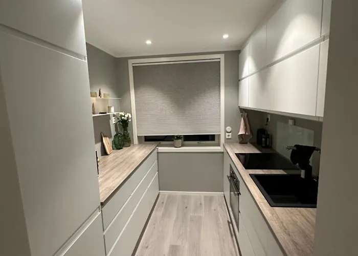 Pa Byasen, I Naerheten Av Granasen *